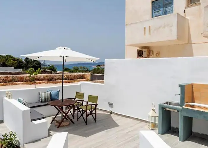 Beautiful In Near The Sea Alikí