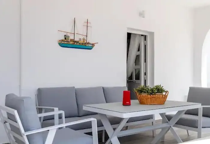 Beautiful In Near The Sea Alikí