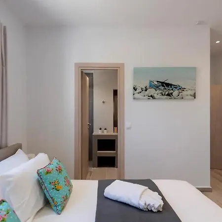 Beautiful In Parikoia Near The Sea Apartment