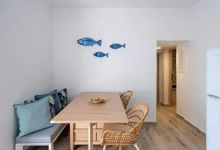 Appartement Beautiful In Near The Sea Alikí