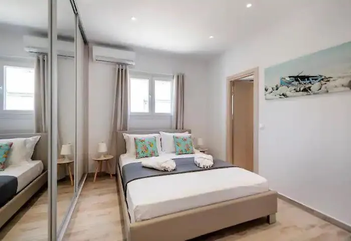 Beautiful In Near The Sea *